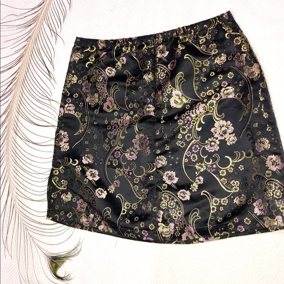 Black Skirt - Picture 3 of 4